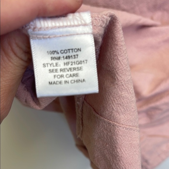 HYFVE Pink Cuffed Sleeve Crop Button Down - Picture 6 of 6